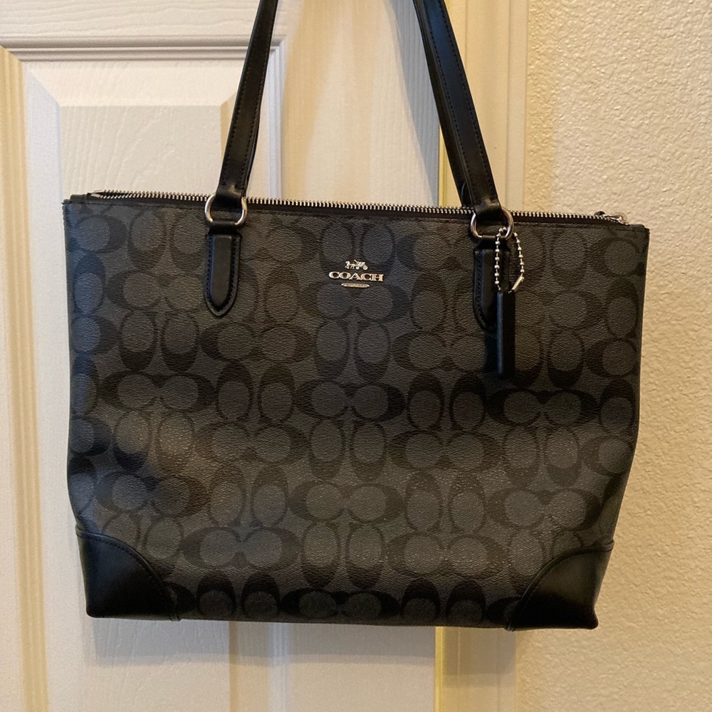 Coach Shoulder Bag